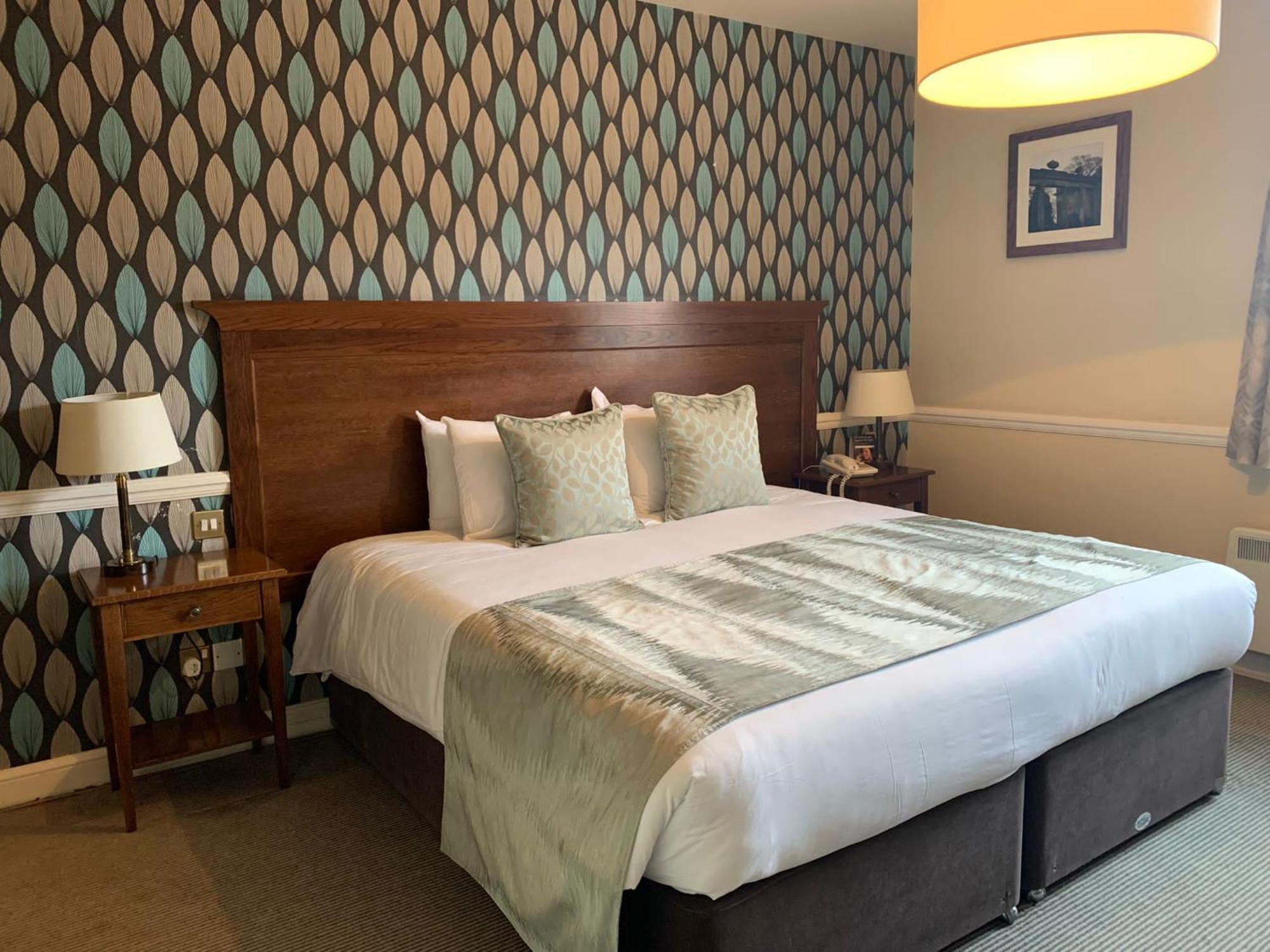 Saracens Head Hotel By Greene King Inns トウスター エクステリア 写真